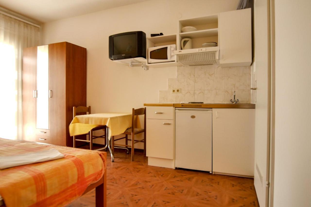 Apartments Babaja Omiš Eksteriør bilde