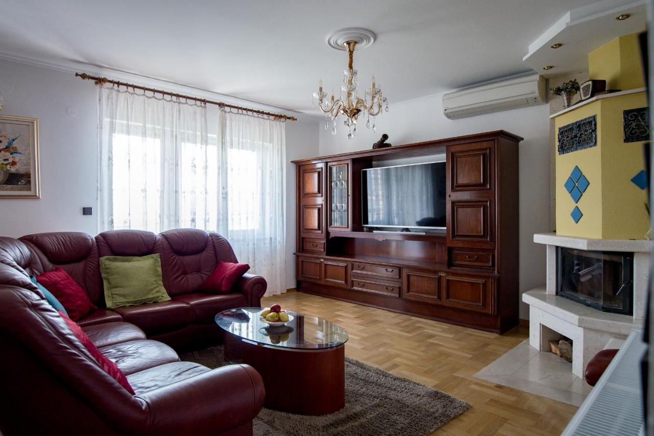 Apartments Babaja Omiš Eksteriør bilde